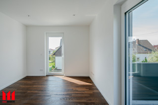 Chambre d'enfants avec balcon