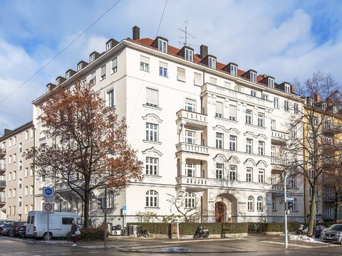 Complexe résidentiel majestueux près d&#039;Elisabethplatz! Appartement DG avec ascenseur, disponible immédiatement!