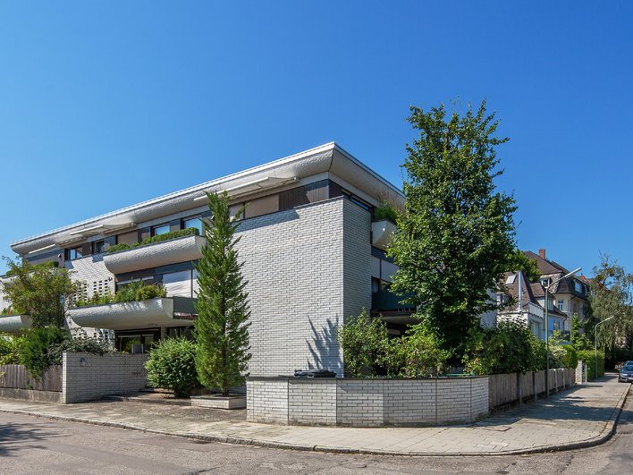 Allée nord avenue! WHG 4 pièces avec 3 balcons, salle de jeux et parking souterrain !